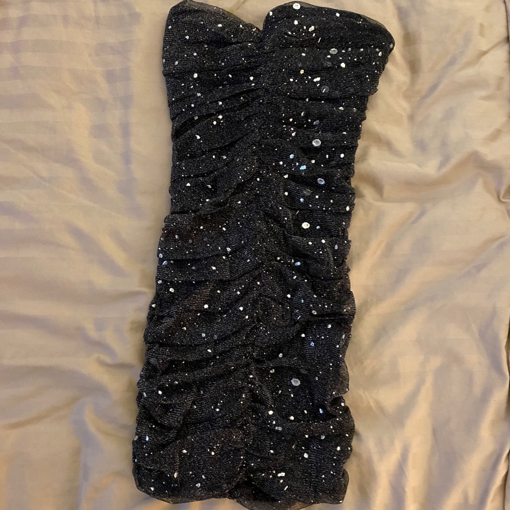 Nikibiki New Year’s Dress
